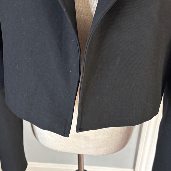 Zara Black Cropped Blazer - Picture 4 of 9